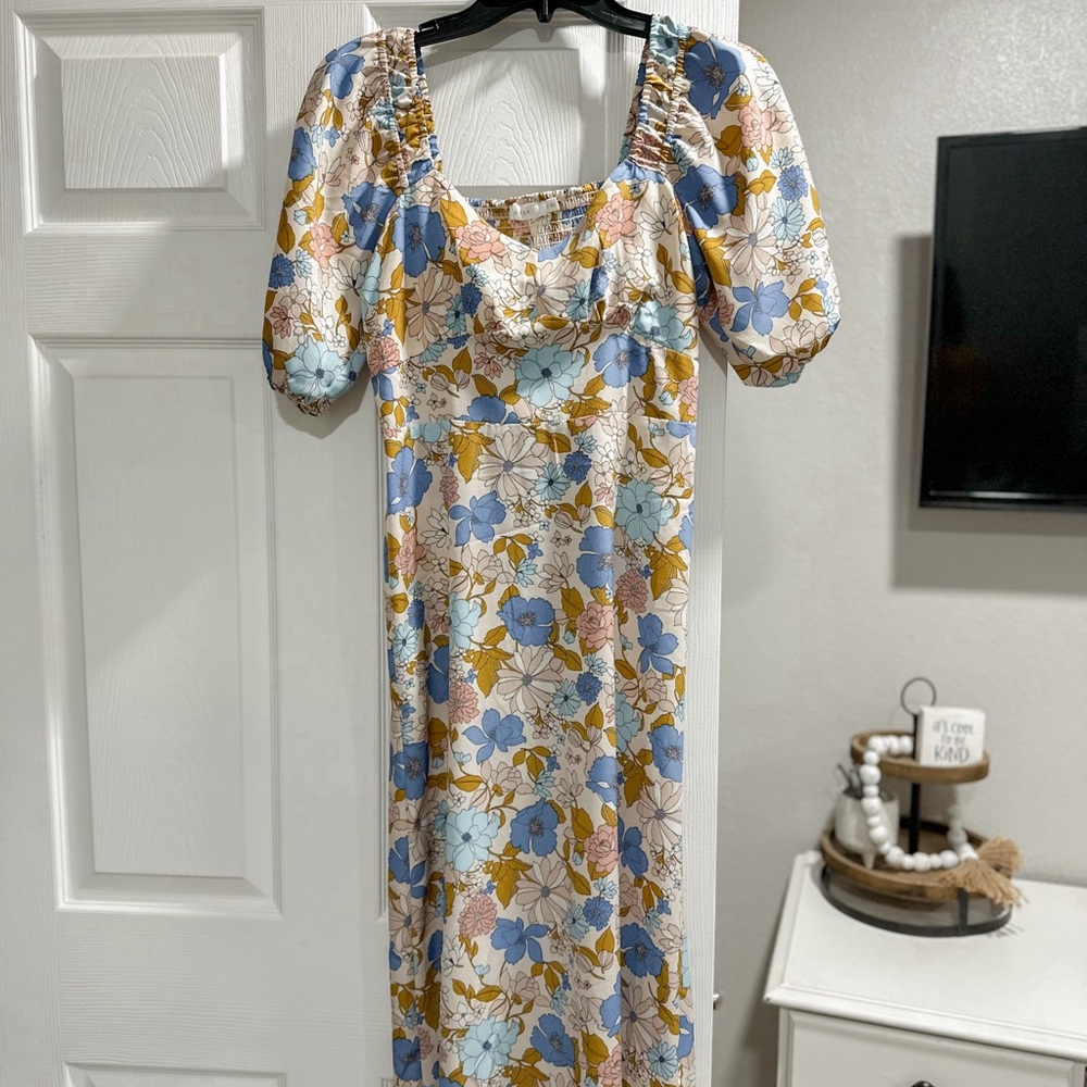 Floral Puff Sleeve Midi Dress